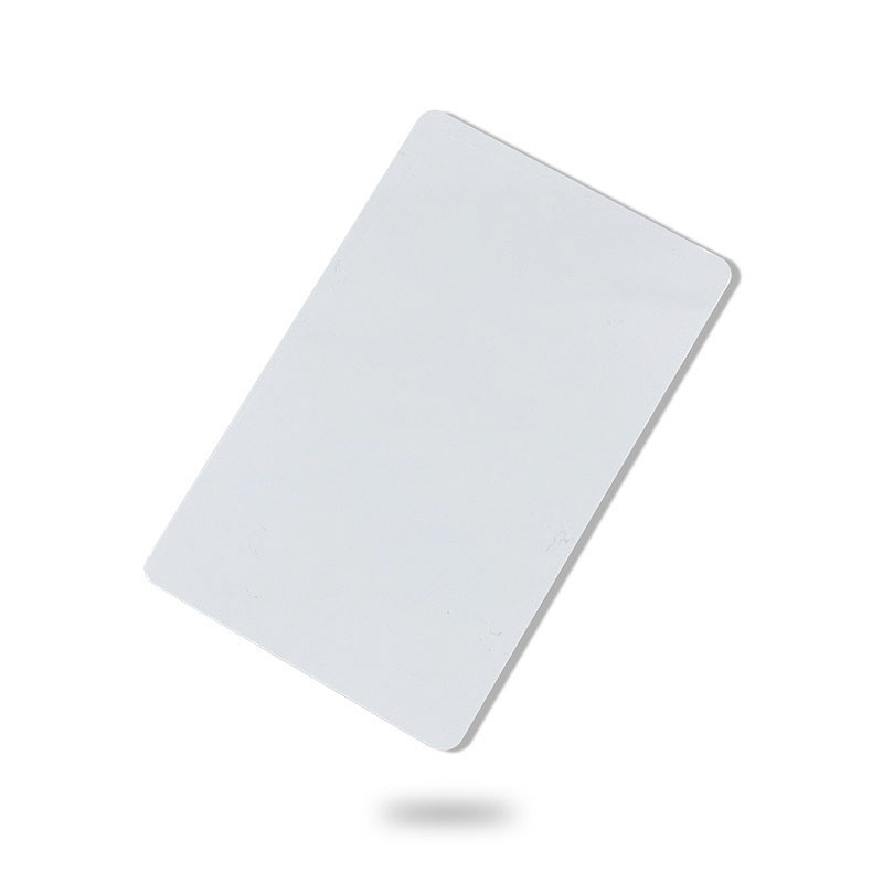 Termikusan nyomtatható üres fehér UHF RFID műanyag kártya